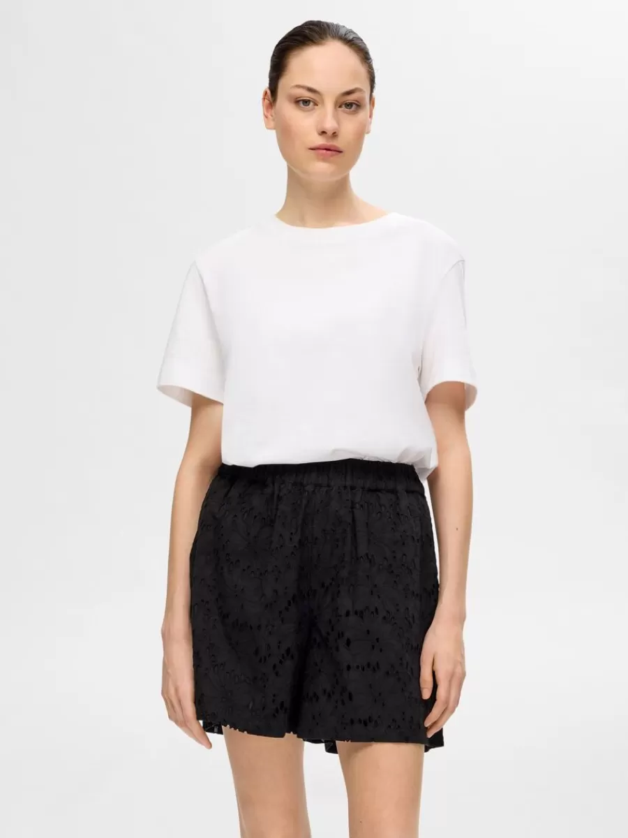 SELECTED BRODERIE ANGLAISE SHORTS Black Fashion